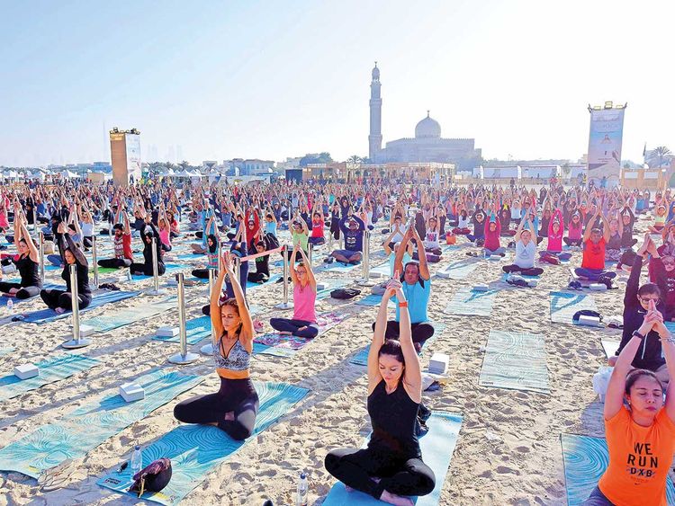 Yogi trên thế giới tưng bừng kỷ niệm Ngày Quốc tế Yoga 2019